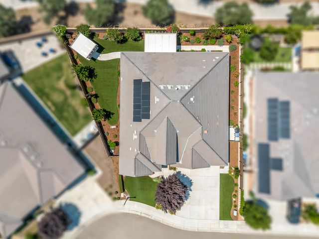 384 Sentinel Drive, Madera, CA 93636