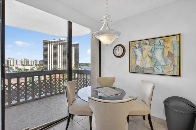 19355 Turnberry Way 8L, Aventura, FL 33180