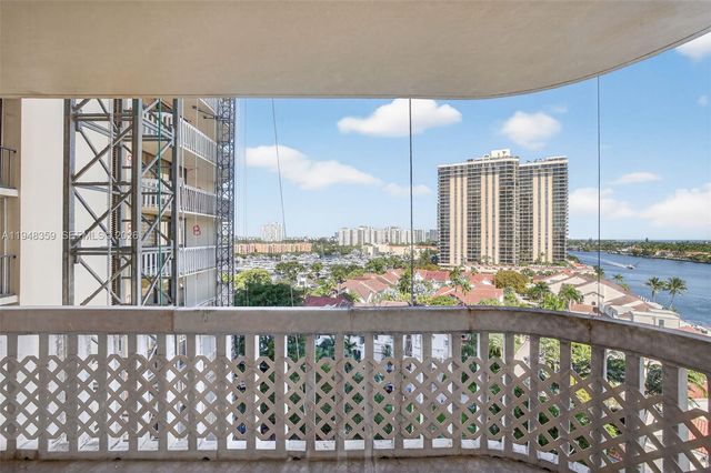 19355 Turnberry Way 8L, Aventura, FL 33180