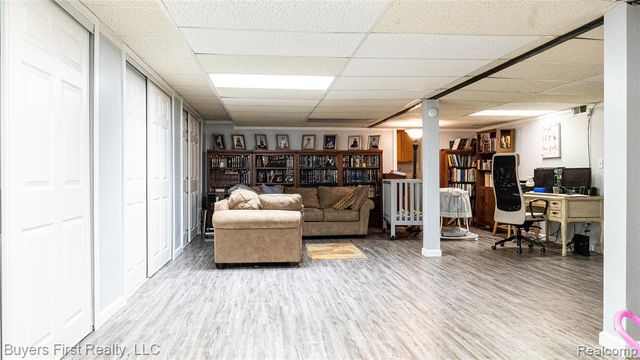24641 Church Street, Oak Park, MI 48237