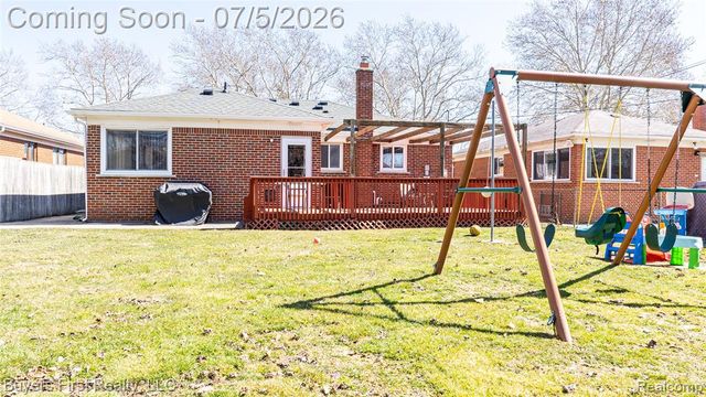 24641 Church Street, Oak Park, MI 48237