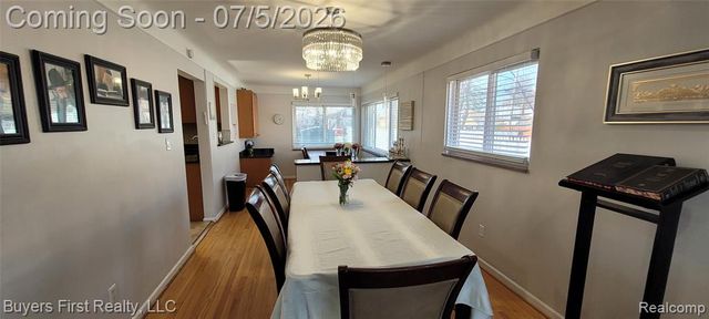 24641 Church Street, Oak Park, MI 48237