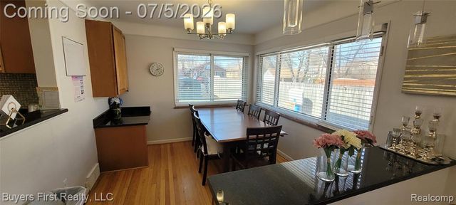 24641 Church Street, Oak Park, MI 48237