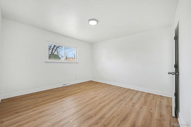 1470 Elias Street, Westland, MI 48186