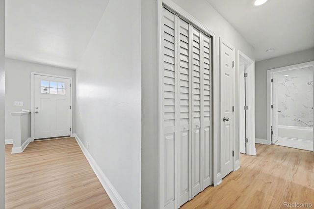 1470 Elias Street, Westland, MI 48186