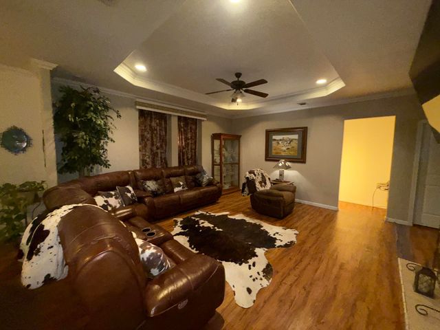 2811 Woodrow Road, Lubbock, TX 79423