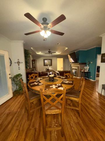 2811 Woodrow Road, Lubbock, TX 79423