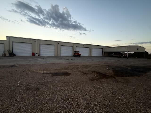 2811 Woodrow Road, Lubbock, TX 79423