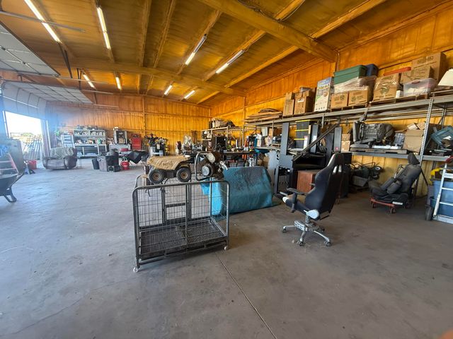 2811 Woodrow Road, Lubbock, TX 79423