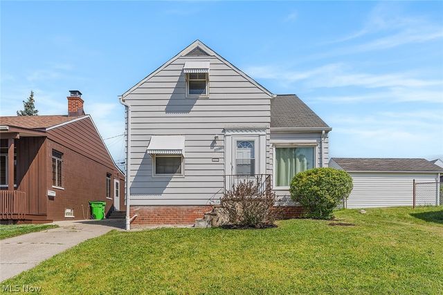 11301 Mountview Avenue, Garfield Heights, OH 44125