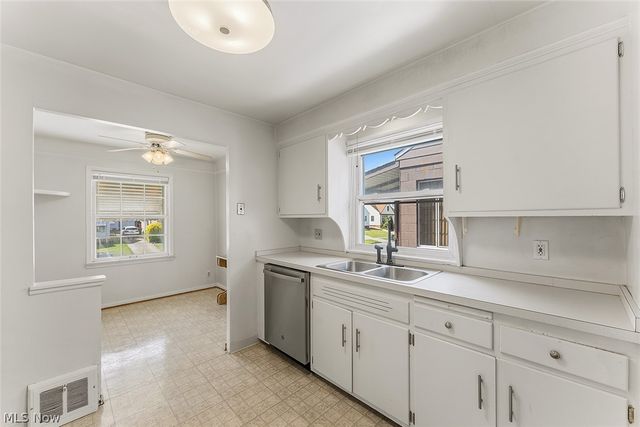 11301 Mountview Avenue, Garfield Heights, OH 44125