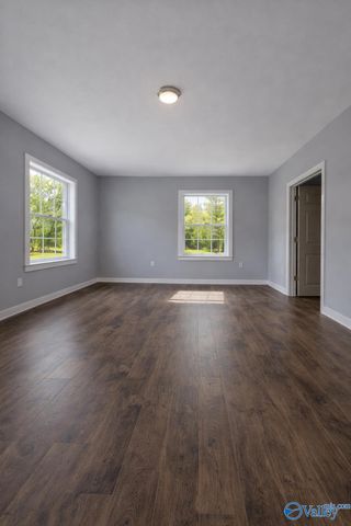 6400 Dalewood Lane, Guntersville, AL 35976