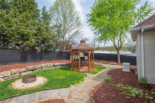 117 Clare Dr, Perryopolis, PA 15473