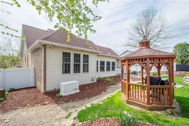 117 Clare Dr, Perryopolis, PA 15473