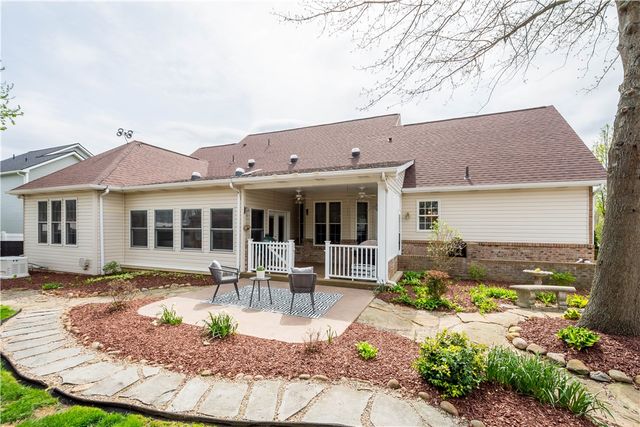 117 Clare Dr, Perryopolis, PA 15473