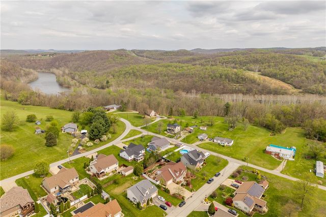 117 Clare Dr, Perryopolis, PA 15473