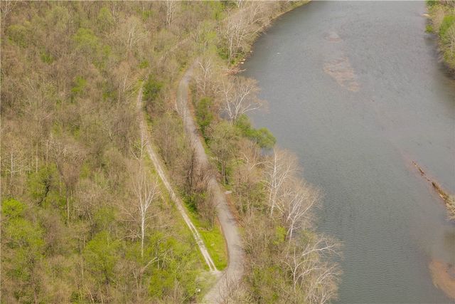 117 Clare Dr, Perryopolis, PA 15473