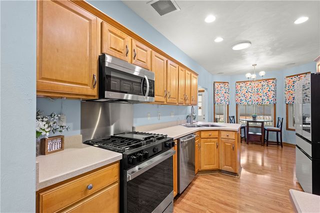 117 Clare Dr, Perryopolis, PA 15473