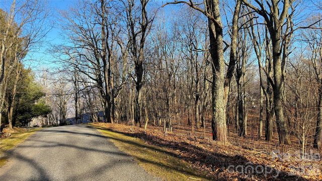 114 Eagle View Circle, Waynesville, NC 28786