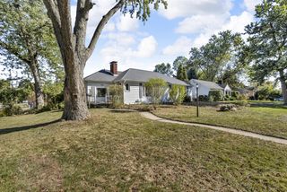 1021 S Higby Street, Jackson, MI 49203