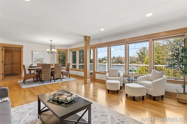 18886 Greenwood Court, Spring Lake, MI 49456