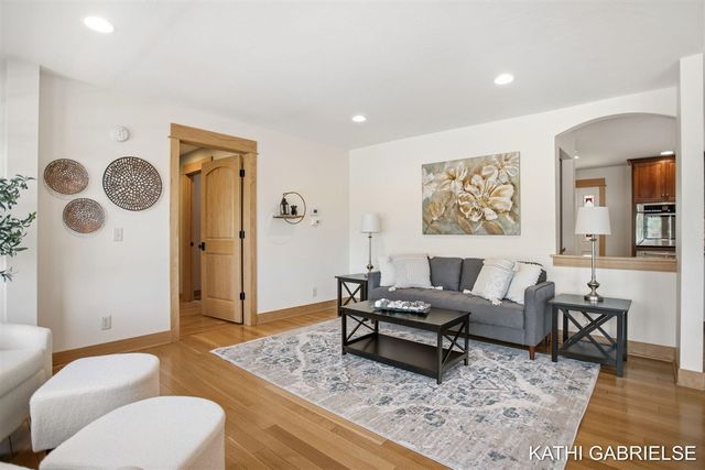 18886 Greenwood Court, Spring Lake, MI 49456