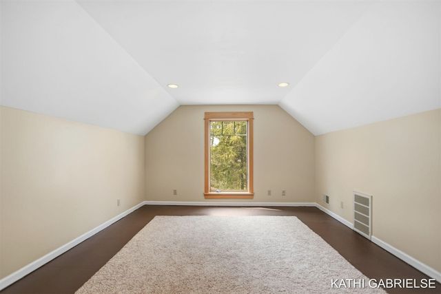 18886 Greenwood Court, Spring Lake, MI 49456