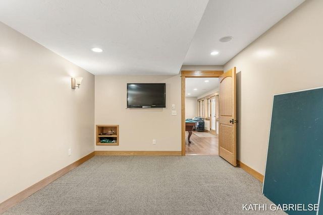 18886 Greenwood Court, Spring Lake, MI 49456