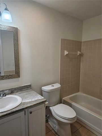 304 Boerum CT, Virginia Beach, VA 23452