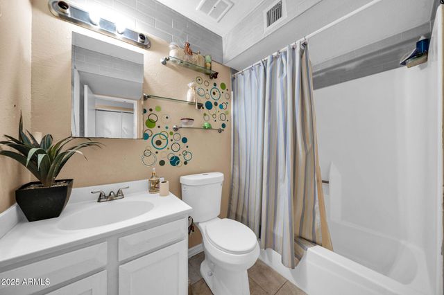 7629 W OSBORN Road, Phoenix, AZ 85033