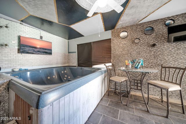 7629 W OSBORN Road, Phoenix, AZ 85033