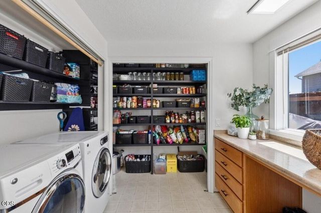 61211 Mount Vista Drive, Bend, OR 97702