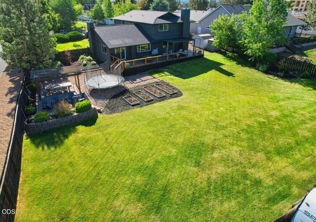 61211 Mount Vista Drive, Bend, OR 97702