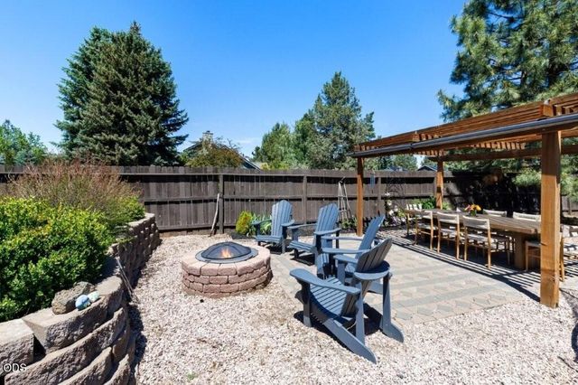 61211 Mount Vista Drive, Bend, OR 97702