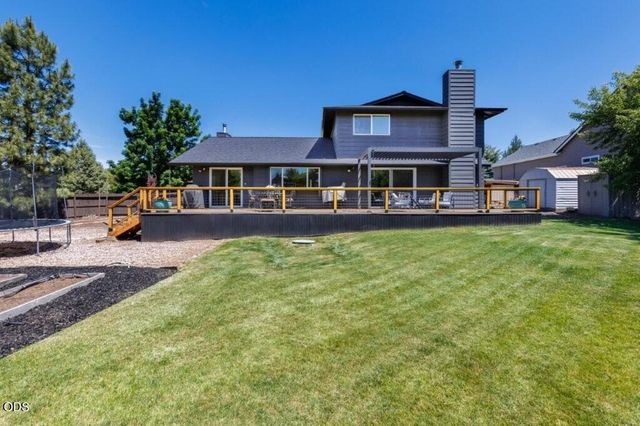61211 Mount Vista Drive, Bend, OR 97702