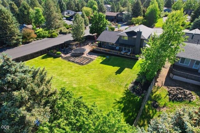 61211 Mount Vista Drive, Bend, OR 97702