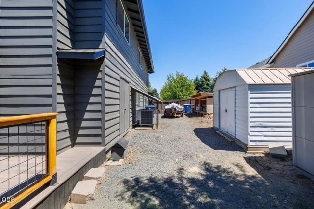 61211 Mount Vista Drive, Bend, OR 97702