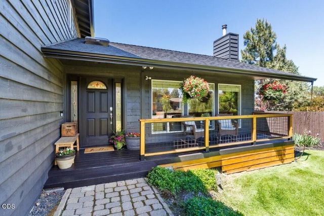 61211 Mount Vista Drive, Bend, OR 97702