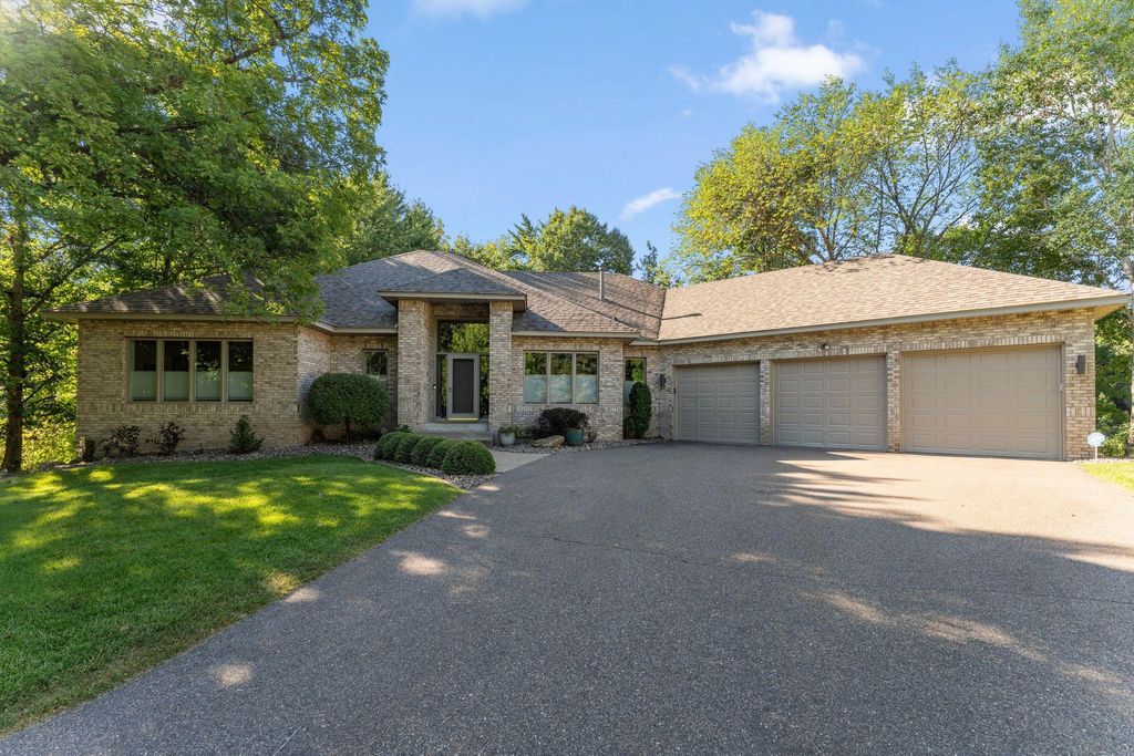 10605 54th Avenue N, Plymouth, MN 55442 — exterior