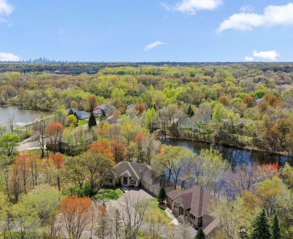10605 54th Avenue N, Plymouth, MN 55442 — photo 2