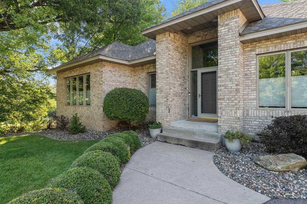 10605 54th Avenue N, Plymouth, MN 55442 — photo 3