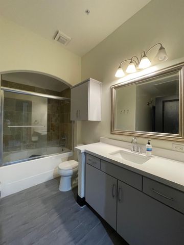 1901 Post Oak Boulevard 1213, Houston, TX 77056