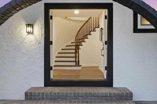 93 Ridgeview Avenue, San Jose, CA 95127