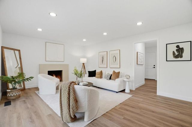 93 Ridgeview Avenue, San Jose, CA 95127