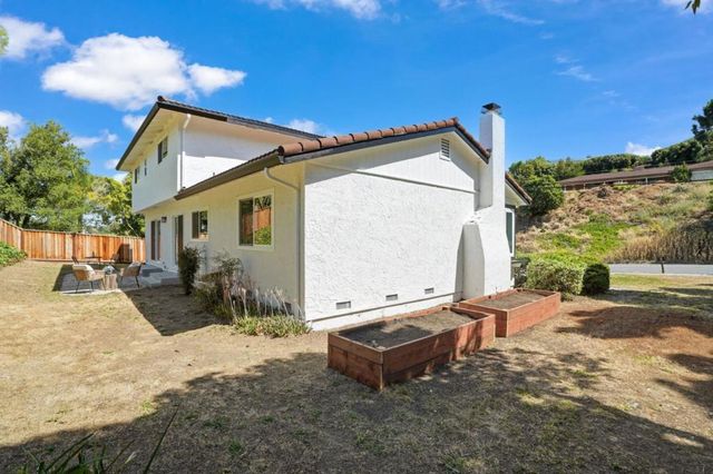93 Ridgeview Avenue, San Jose, CA 95127