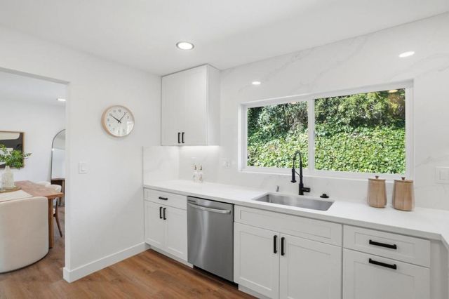 93 Ridgeview Avenue, San Jose, CA 95127