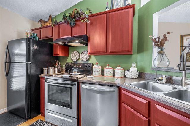 624 MCKINLEY COURT, Kissimmee, FL 34758