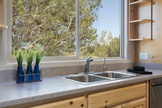 43 Twin Arrow Drive, Sandia Park, NM 87047