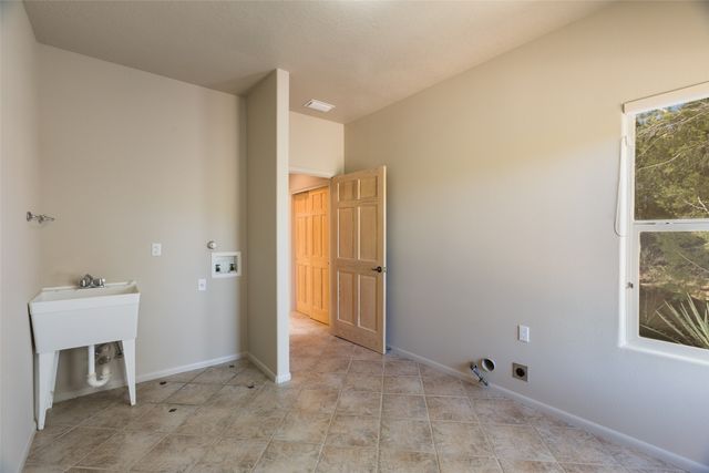 43 Twin Arrow Drive, Sandia Park, NM 87047