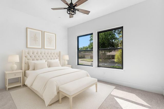 811 Woodstock Street, Bellaire, TX 77401